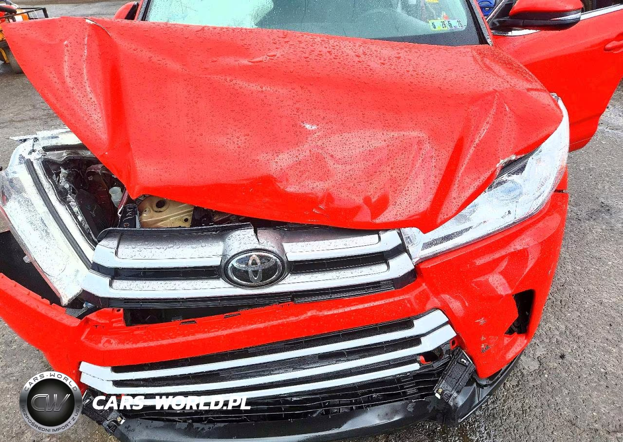 2017 Toyota Highlander Le VIN:5TDBZRFH7HS374355 - 12