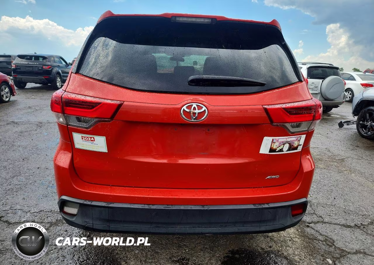 2017 Toyota Highlander Le VIN:5TDBZRFH7HS374355 - 6
