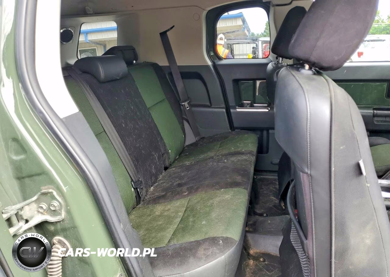 2011 Toyota Fj Cruiser Base VIN:JTEBU4BF0BK111981 - 11