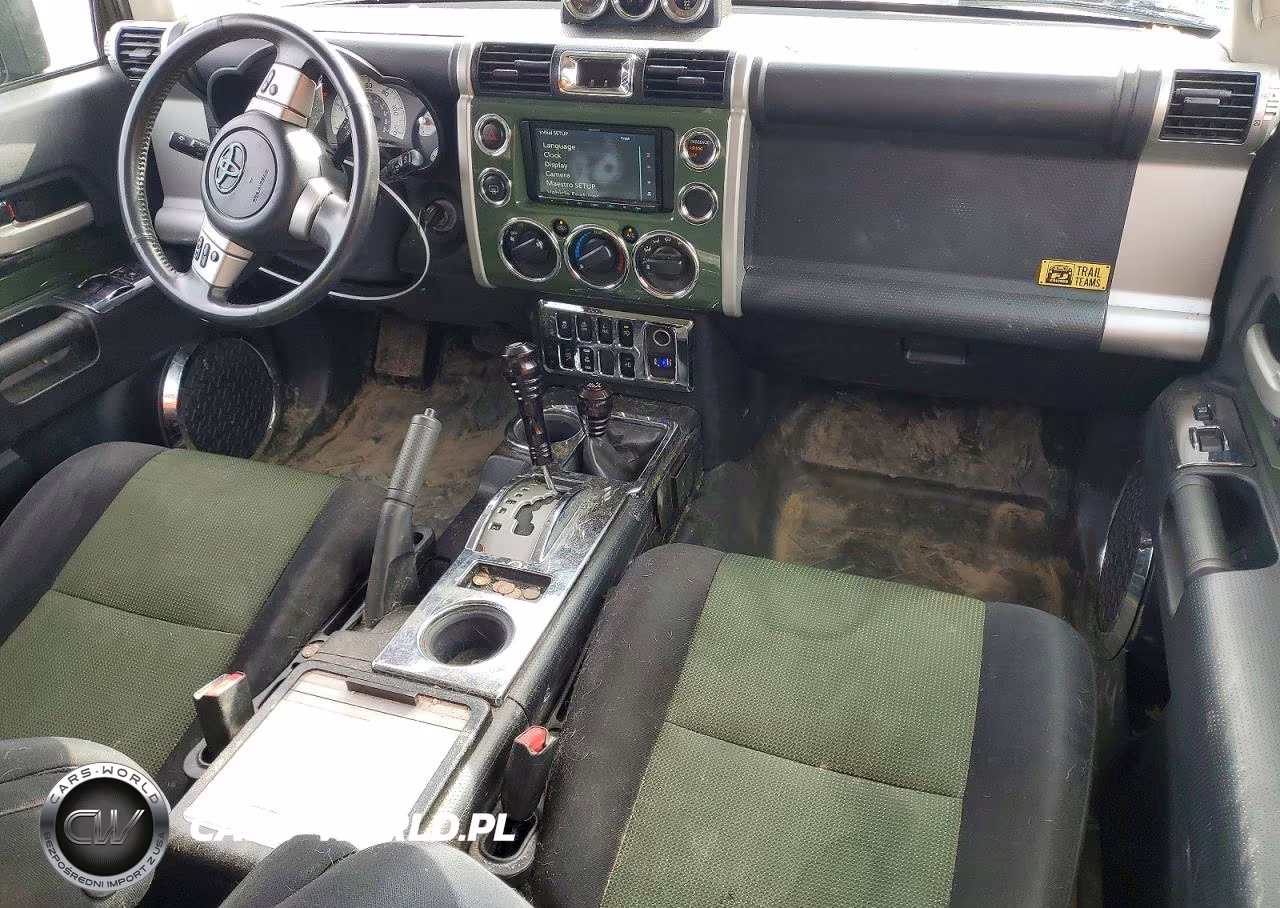 2011 Toyota Fj Cruiser Base VIN:JTEBU4BF0BK111981 - 8