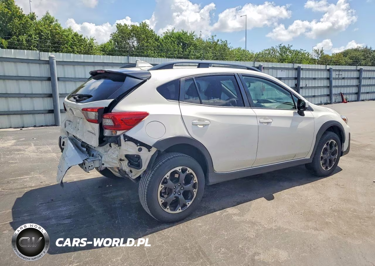 2023 Subaru Crosstrek Premium VIN:JF2GTAPC9P8316182 - 3