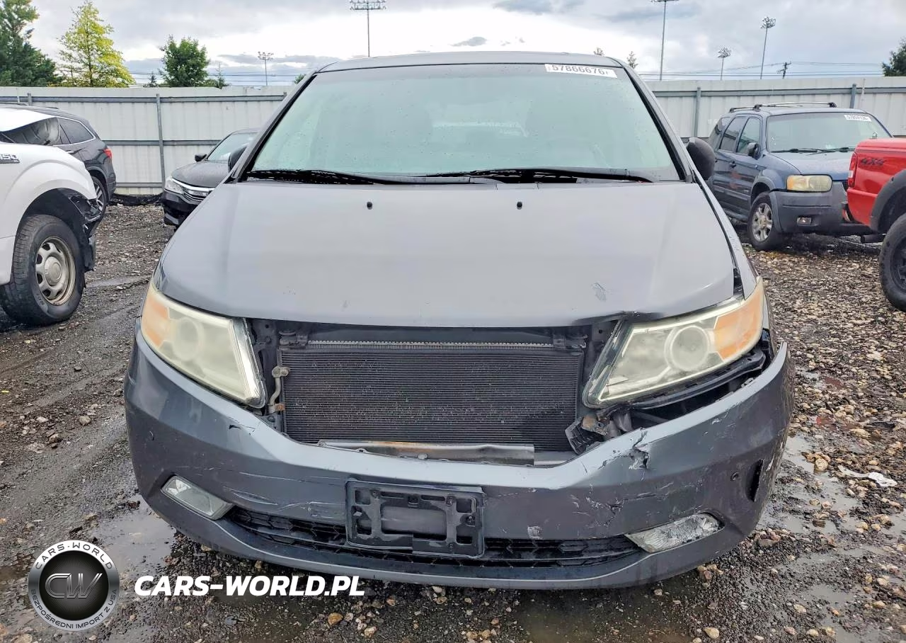 2012 Honda Odyssey Touring VIN:5FNRL5H97CB021996 - 5