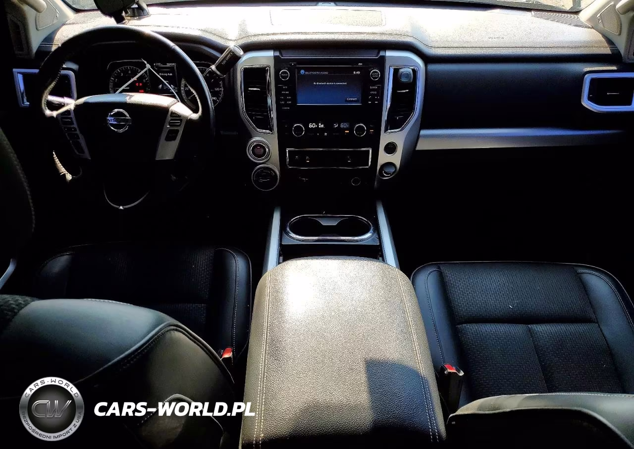 2018 Nissan Titan Pro-4X VIN:1N6AA1E55JN538979 - 8