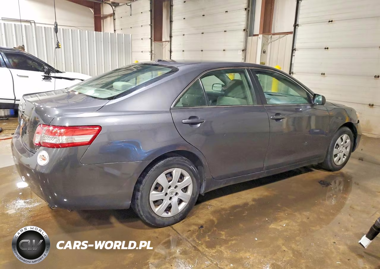 2011 Toyota Camry Le VIN:4T1BF3EKXBU165581 - 3