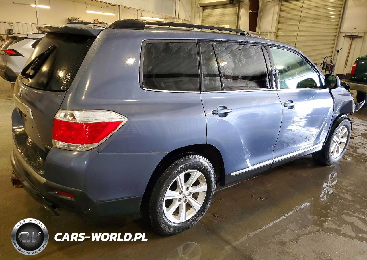 2011 Toyota Highlander Base VIN:5TDBK3EH7BS066077 - 3