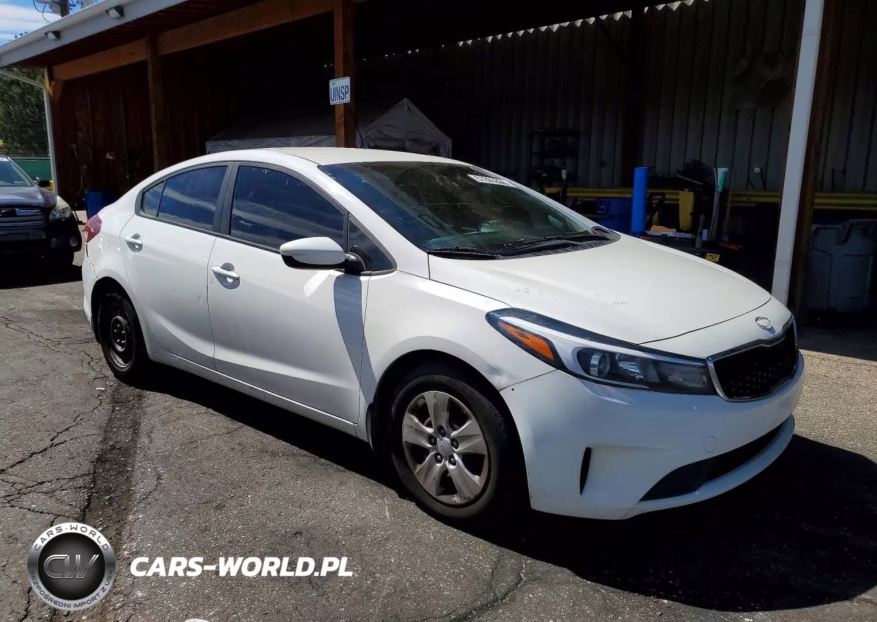 2018 Kia Forte Lx VIN:3KPFK4A72JE185040 - 4