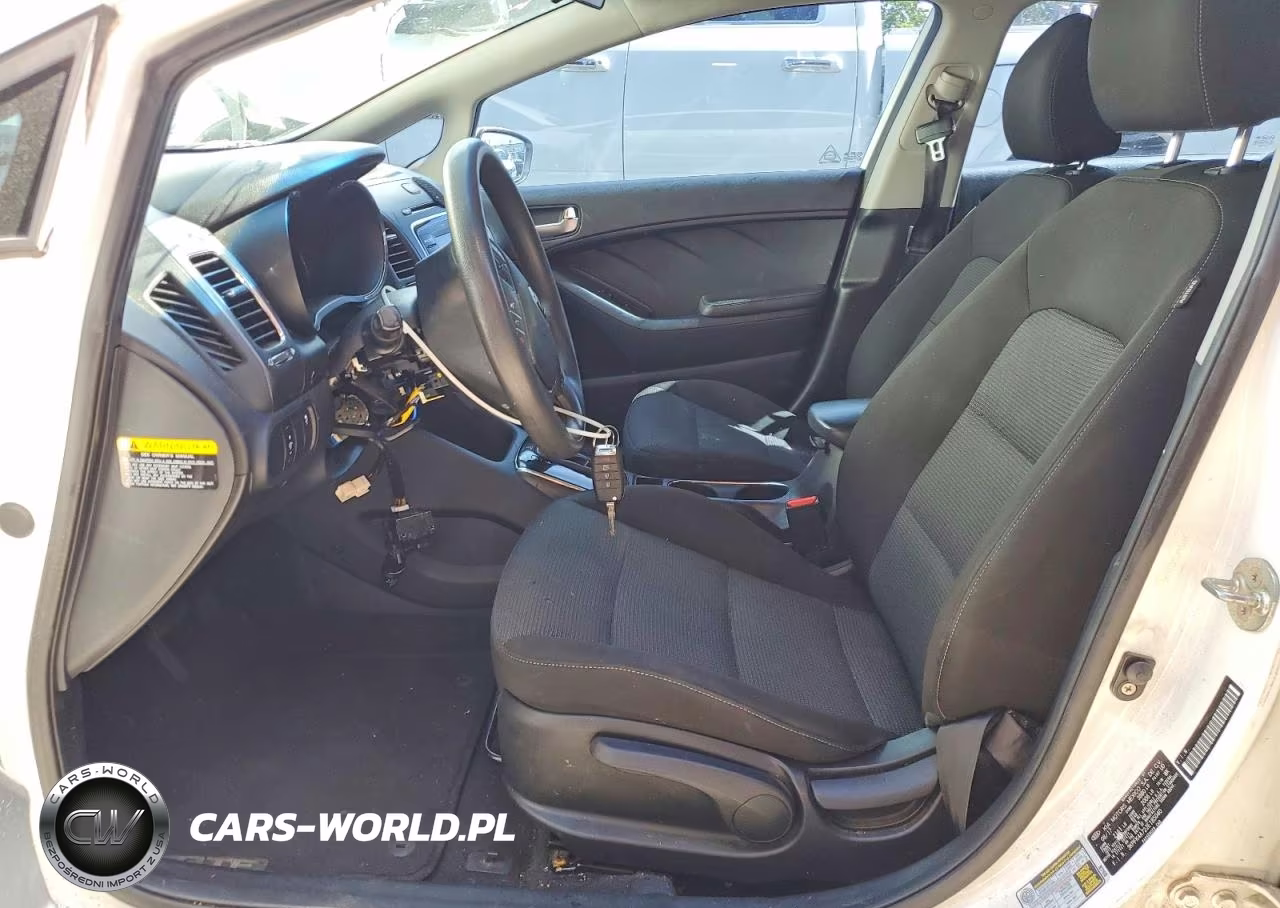 2018 Kia Forte Lx VIN:3KPFK4A72JE185040 - 7