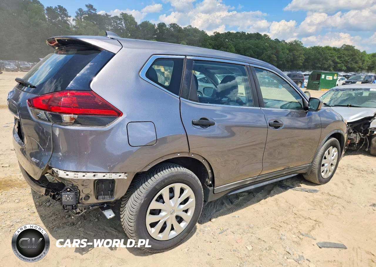 2018 Nissan Rogue S VIN:KNMAT2MV3JP588448 - 3