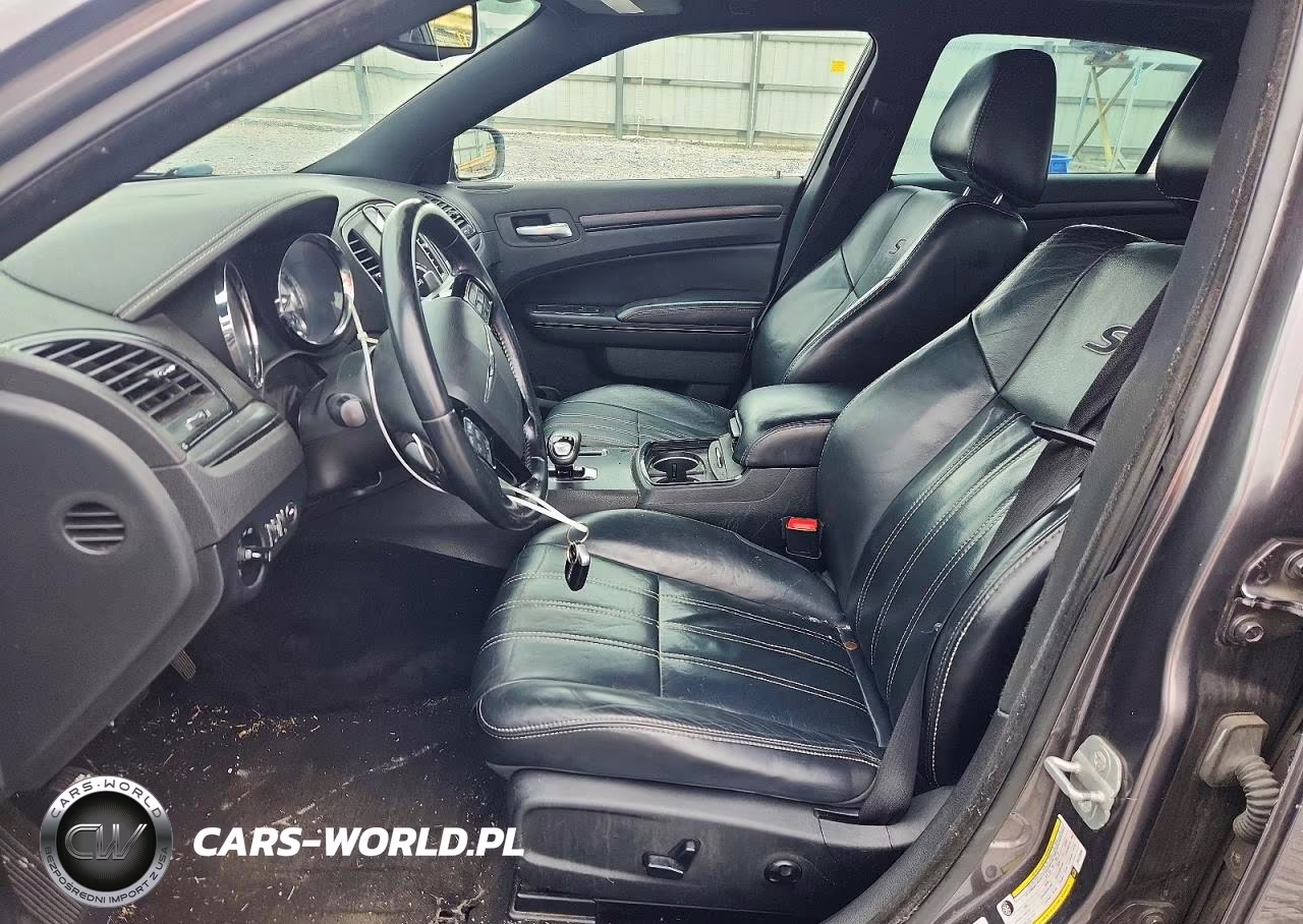 2014 Chrysler 300 S VIN:2C3CCABG6EH273066 - 7