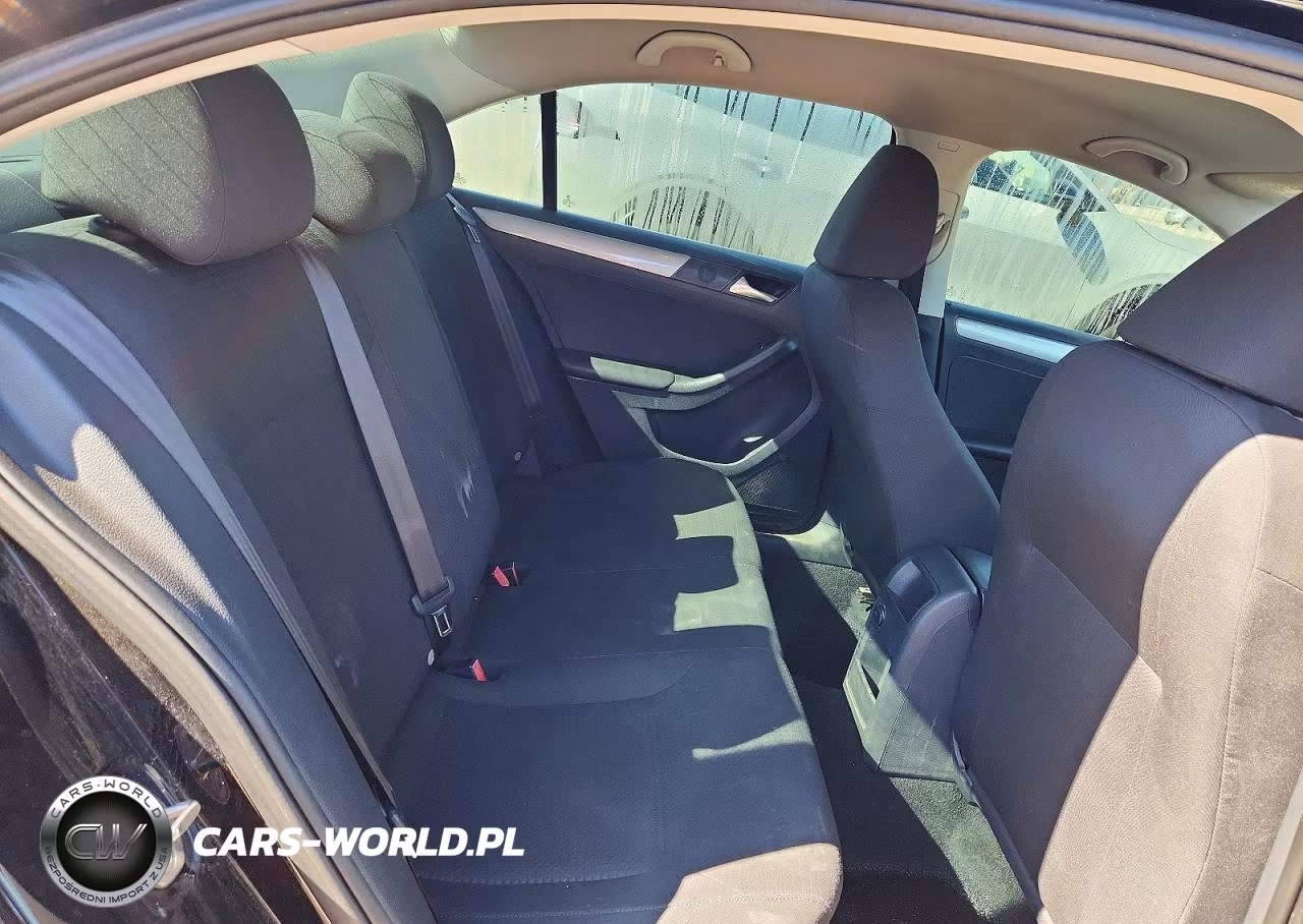 2016 Volkswagen Jetta Se VIN:3VWD67AJ9GM289352 - 10