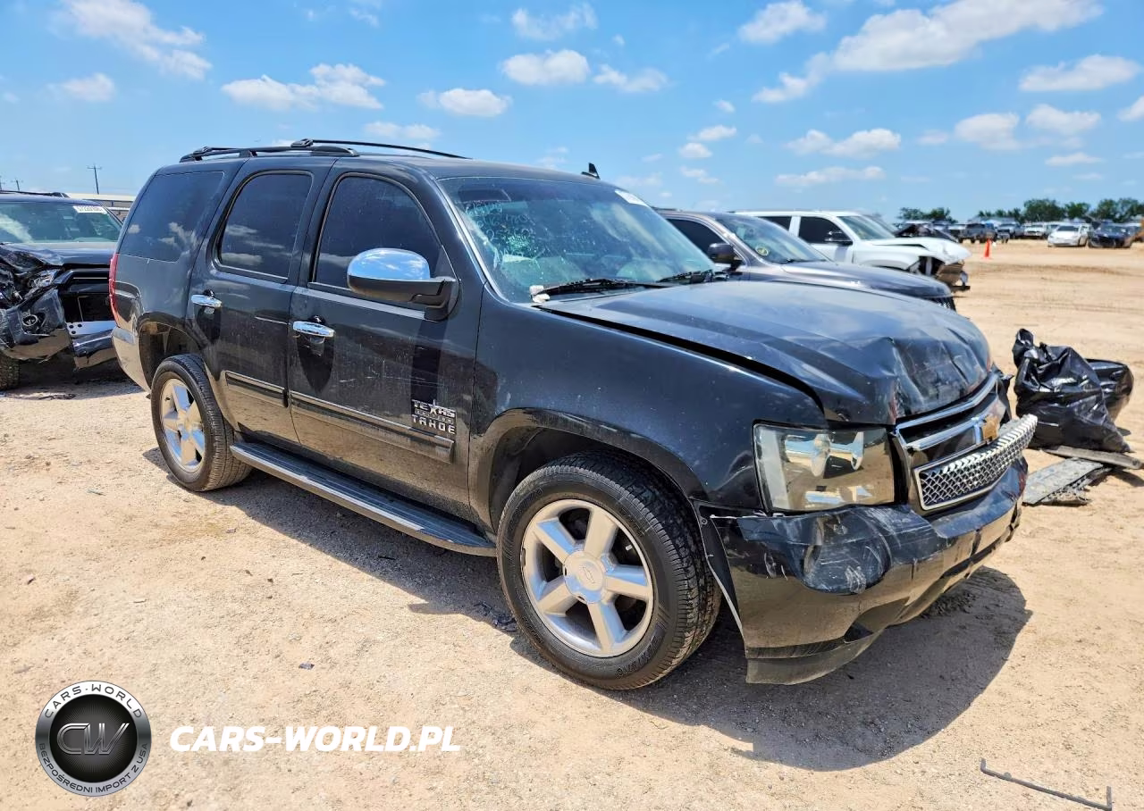 2012 Chevrolet Tahoe C1500 Ls VIN:1GNSCAE05CR325362 - 4
