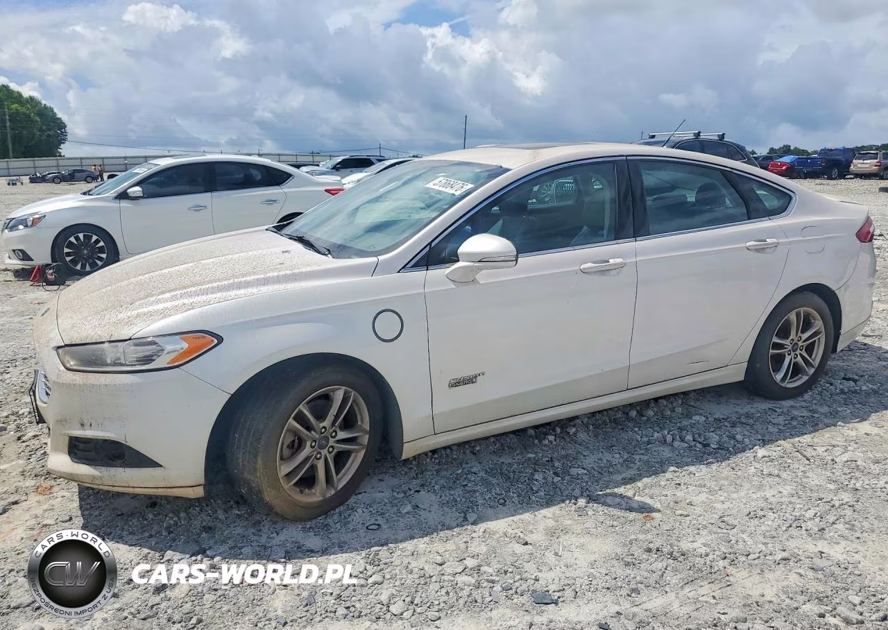 2015 Ford Fusion Titanium Phev – zdjęcie 1 z 12