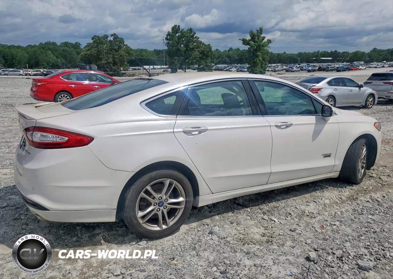 2015 Ford Fusion Titanium Phev VIN:3FA6P0SU1FR120250 - 3