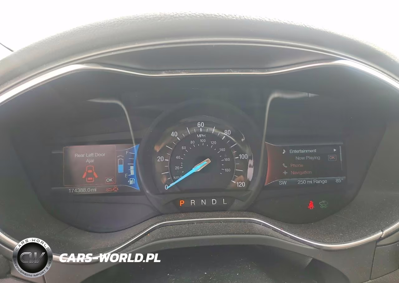2015 Ford Fusion Titanium Phev VIN:3FA6P0SU1FR120250 - 9