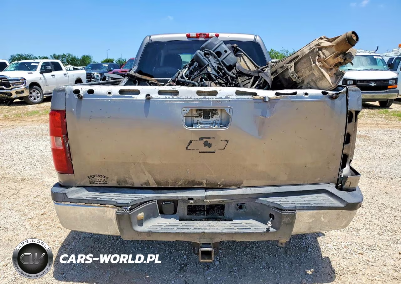 2007 Chevrolet Silverado C2500 Heavy Duty VIN:1GCHC23K27F520419 - 6