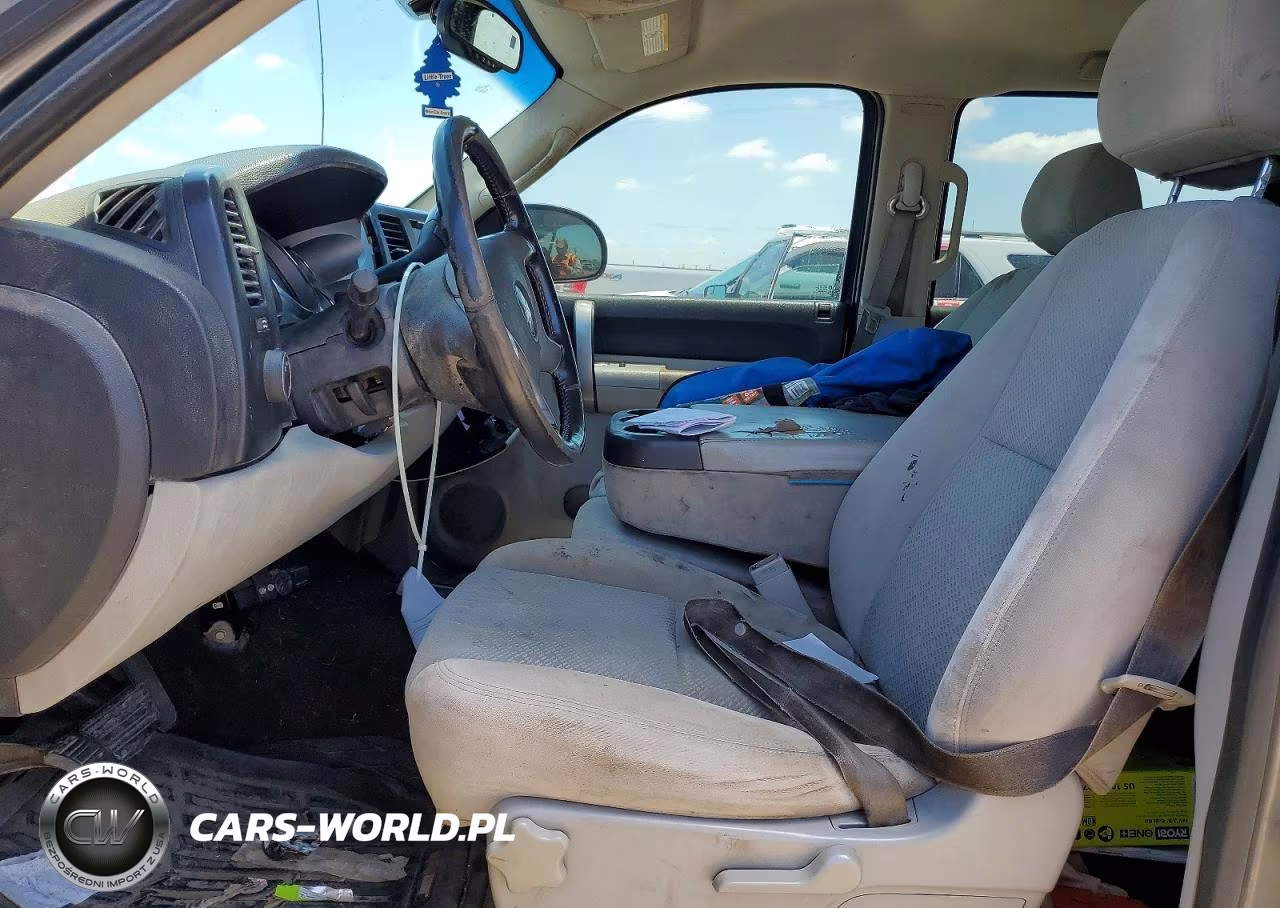 2007 Chevrolet Silverado C2500 Heavy Duty VIN:1GCHC23K27F520419 - 7