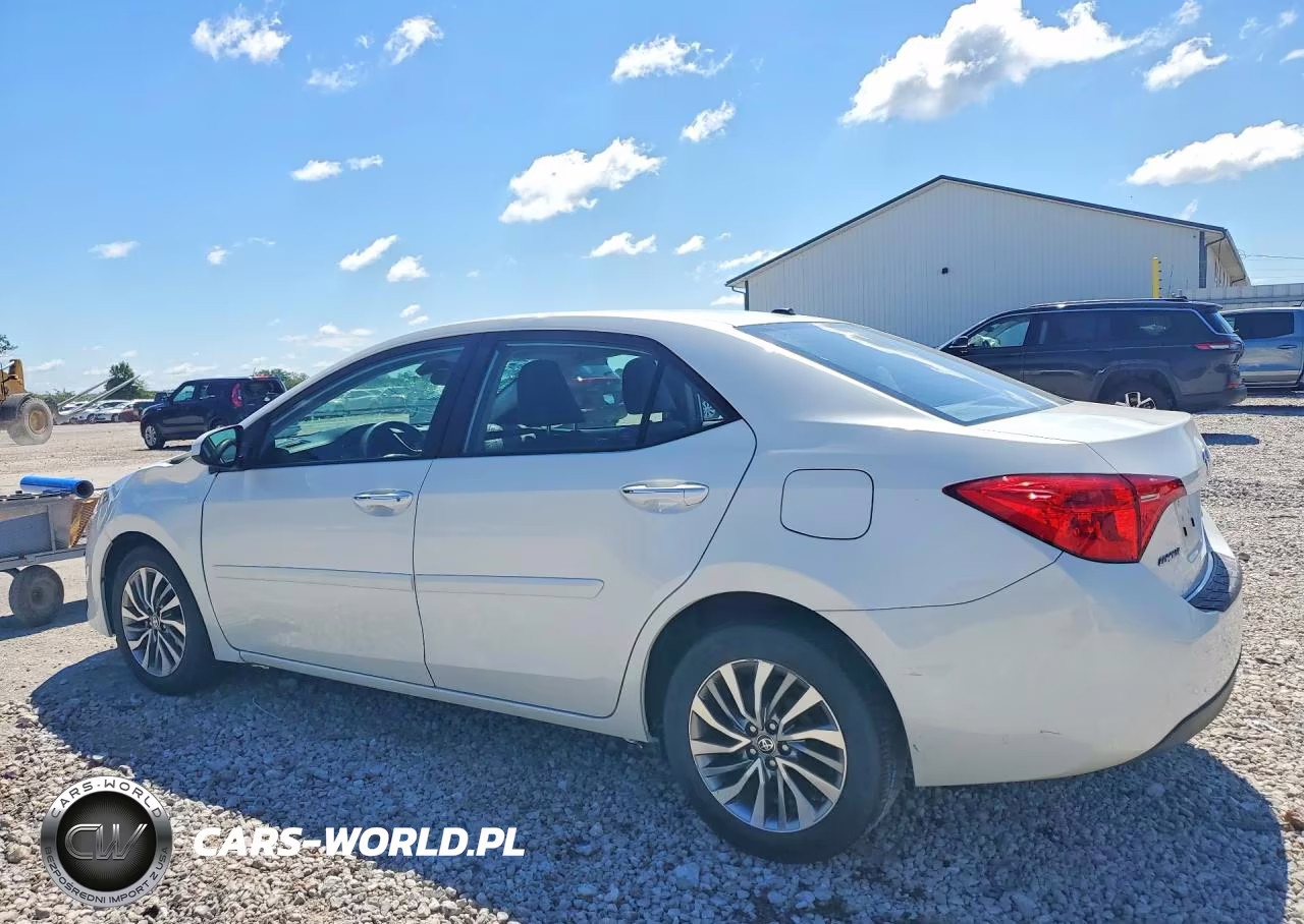 2017 Toyota Corolla Xle VIN:5YFBURHE0HP711040 - 2