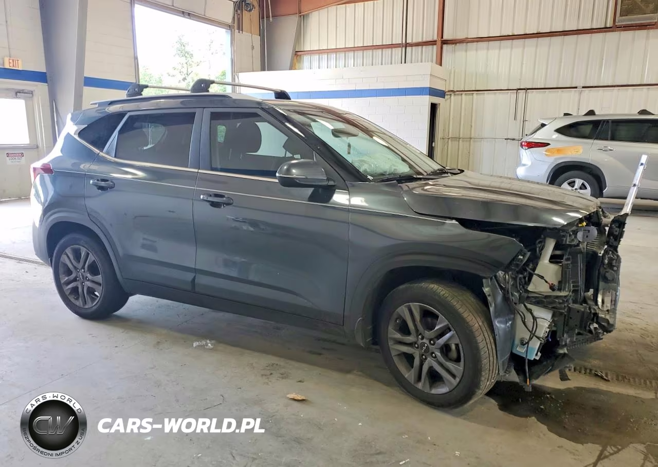 2023 Kia Seltos S VIN:KNDEU2AA1P7399919 - 4