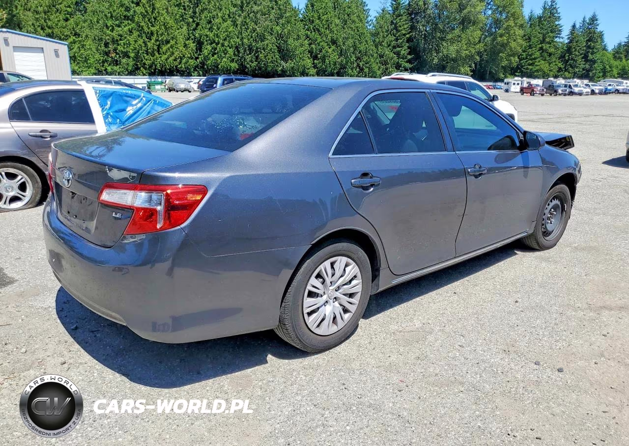 2013 Toyota Camry Le VIN:4T4BF1FK7DR287973 - 3