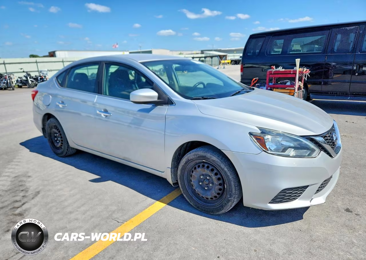 2018 Nissan Sentra S VIN:3N1AB7AP5JY234552 - 4