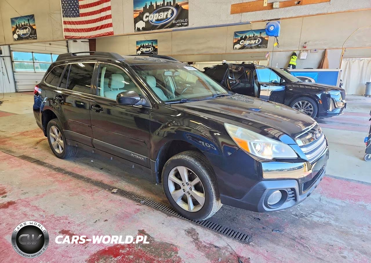 2013 Subaru Outback 2.5I Premium VIN:4S4BRBCC2D3298325 - 4