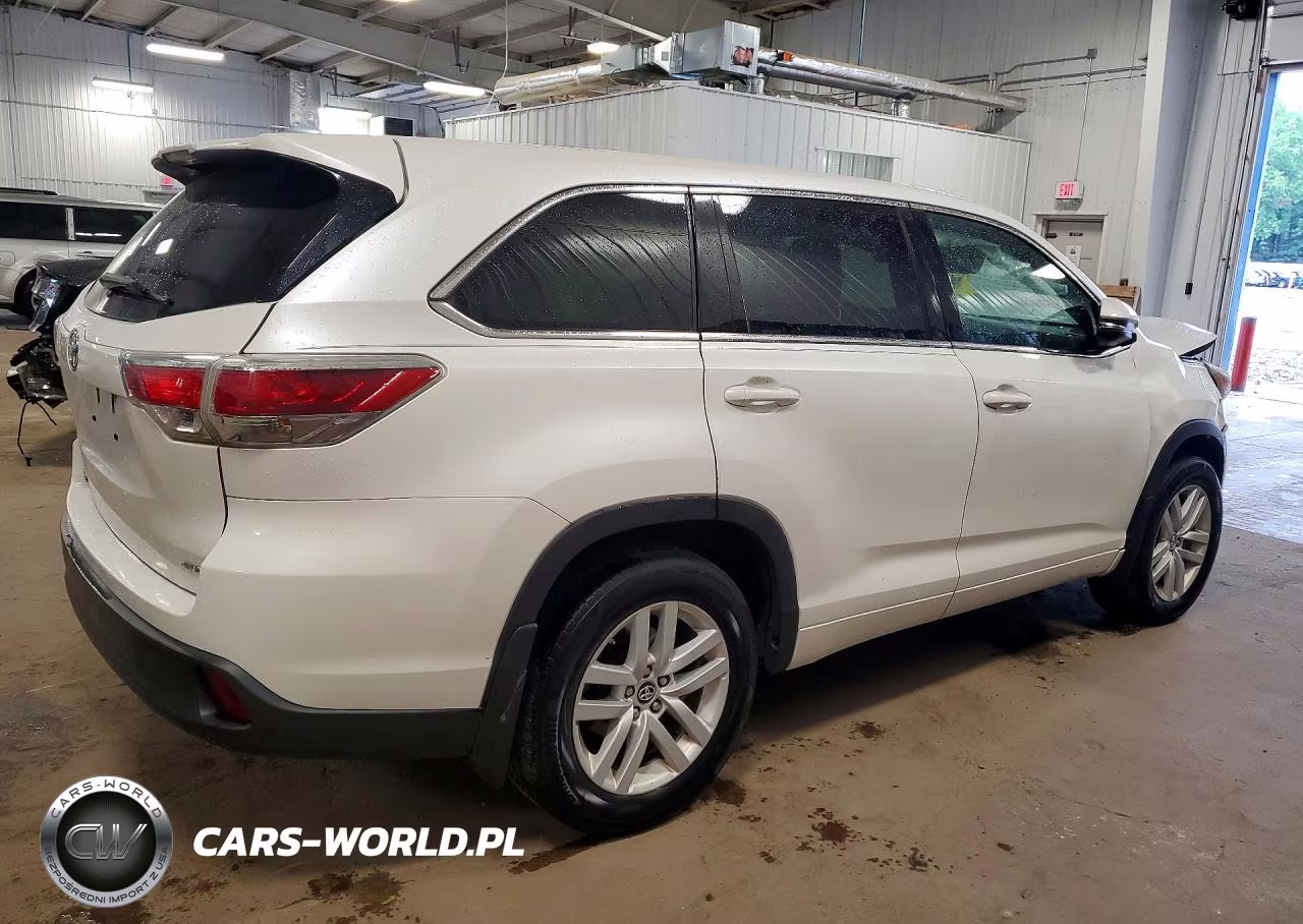 2016 Toyota Highlander Le VIN:5TDBKRFH0GS283558 - 3