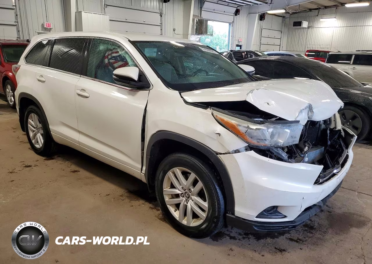 2016 Toyota Highlander Le VIN:5TDBKRFH0GS283558 - 4