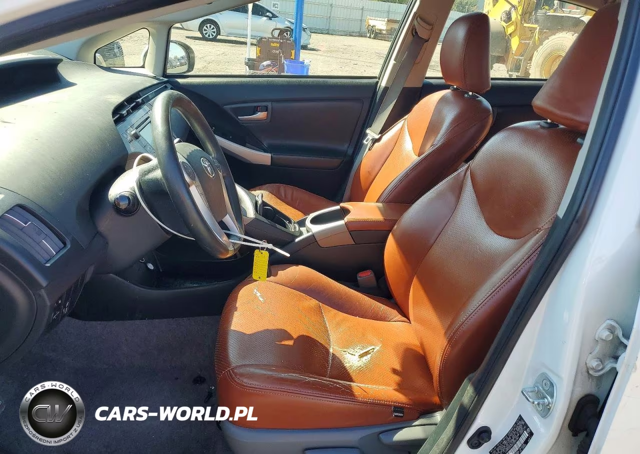 2014 Toyota Prius Two VIN:JTDKN3DU6E0393180 - 7