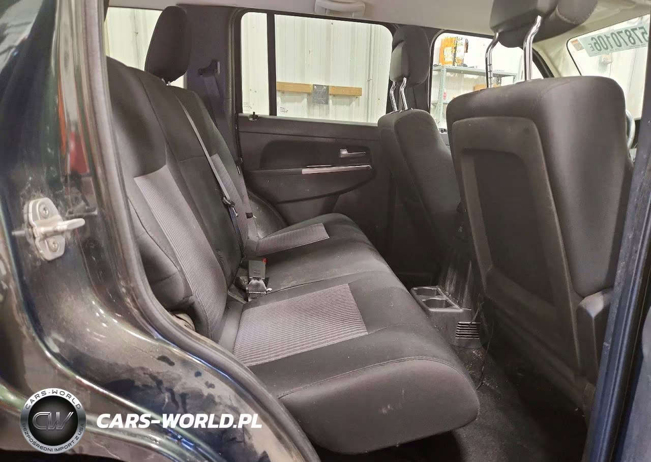 2011 Jeep Liberty Renegade VIN:1J4PN3GK8BW588345 - 10
