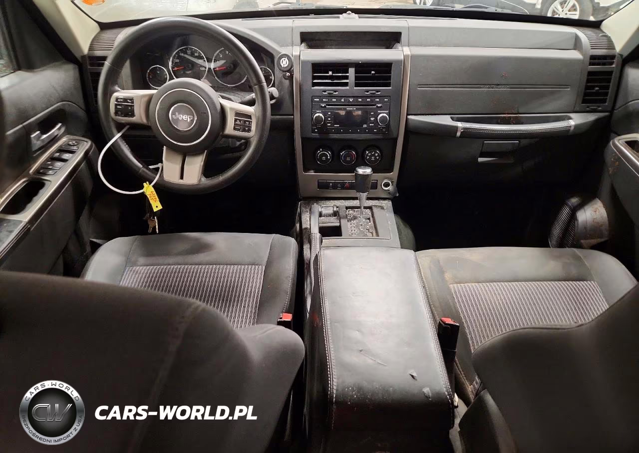 2011 Jeep Liberty Renegade VIN:1J4PN3GK8BW588345 - 8