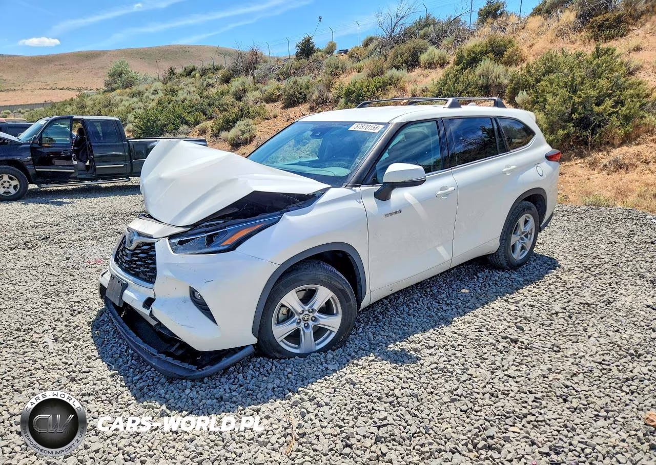2021 Toyota Highlander Hybrid Le