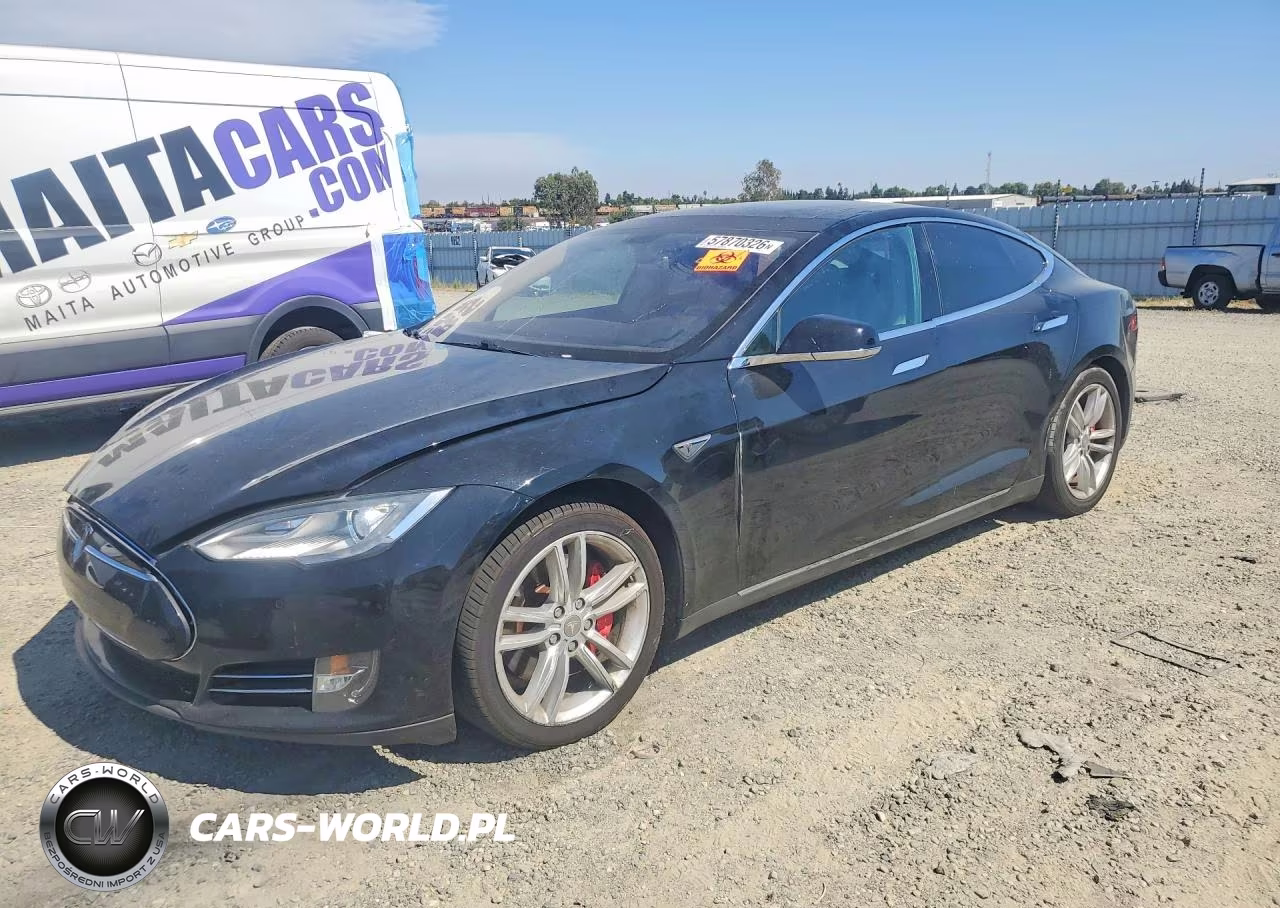 2014 Tesla Model S – zdjęcie 1 z 12