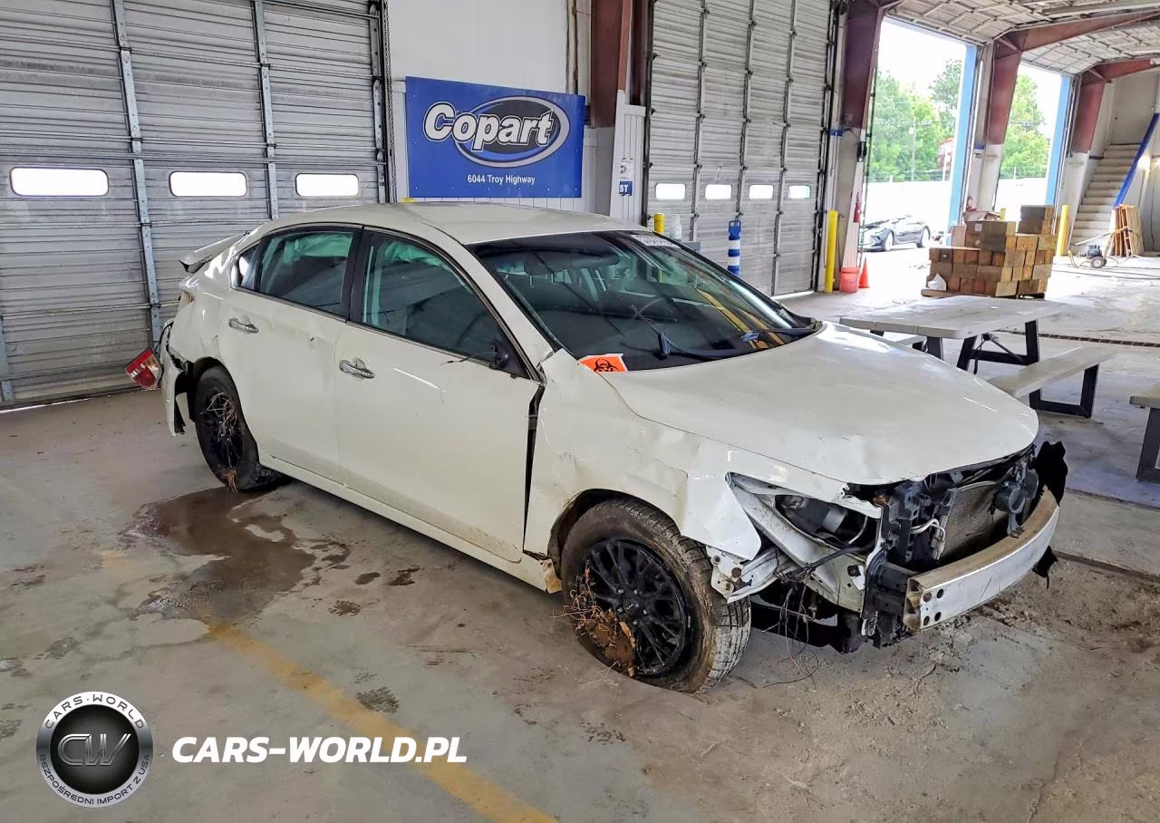 2015 Nissan Altima 2.5 S VIN:1N4AL3AP2FN895923 - 4
