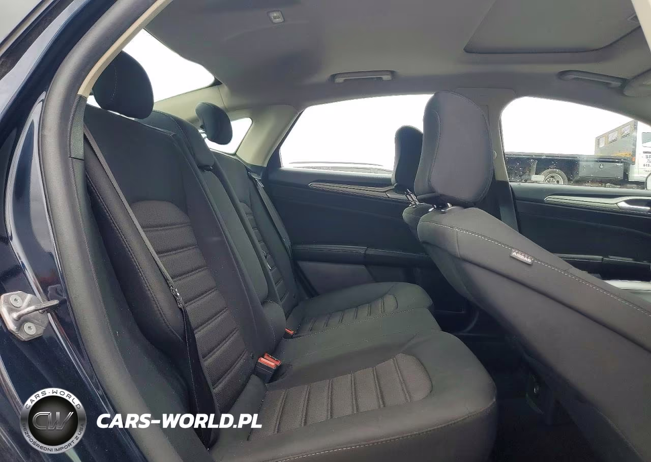2020 Ford Fusion Se VIN:3FA6P0HD0LR225199 - 10