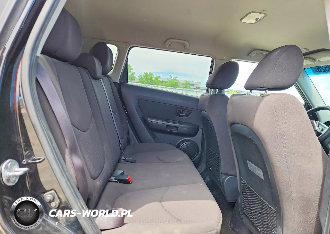 2012 Kia Soul Base VIN:KNDJT2A56C7748765 - 10