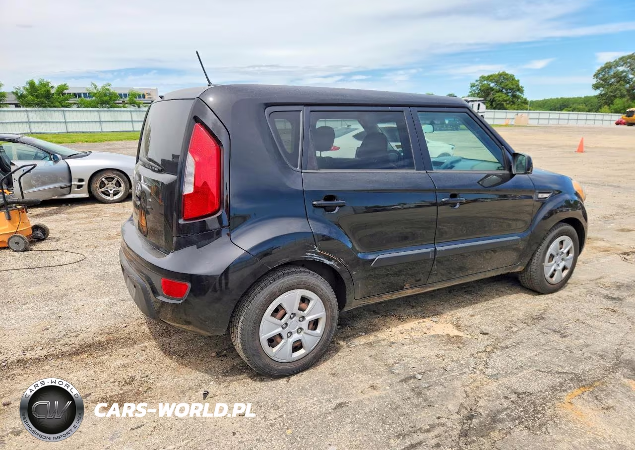 2012 Kia Soul Base VIN:KNDJT2A56C7748765 - 3