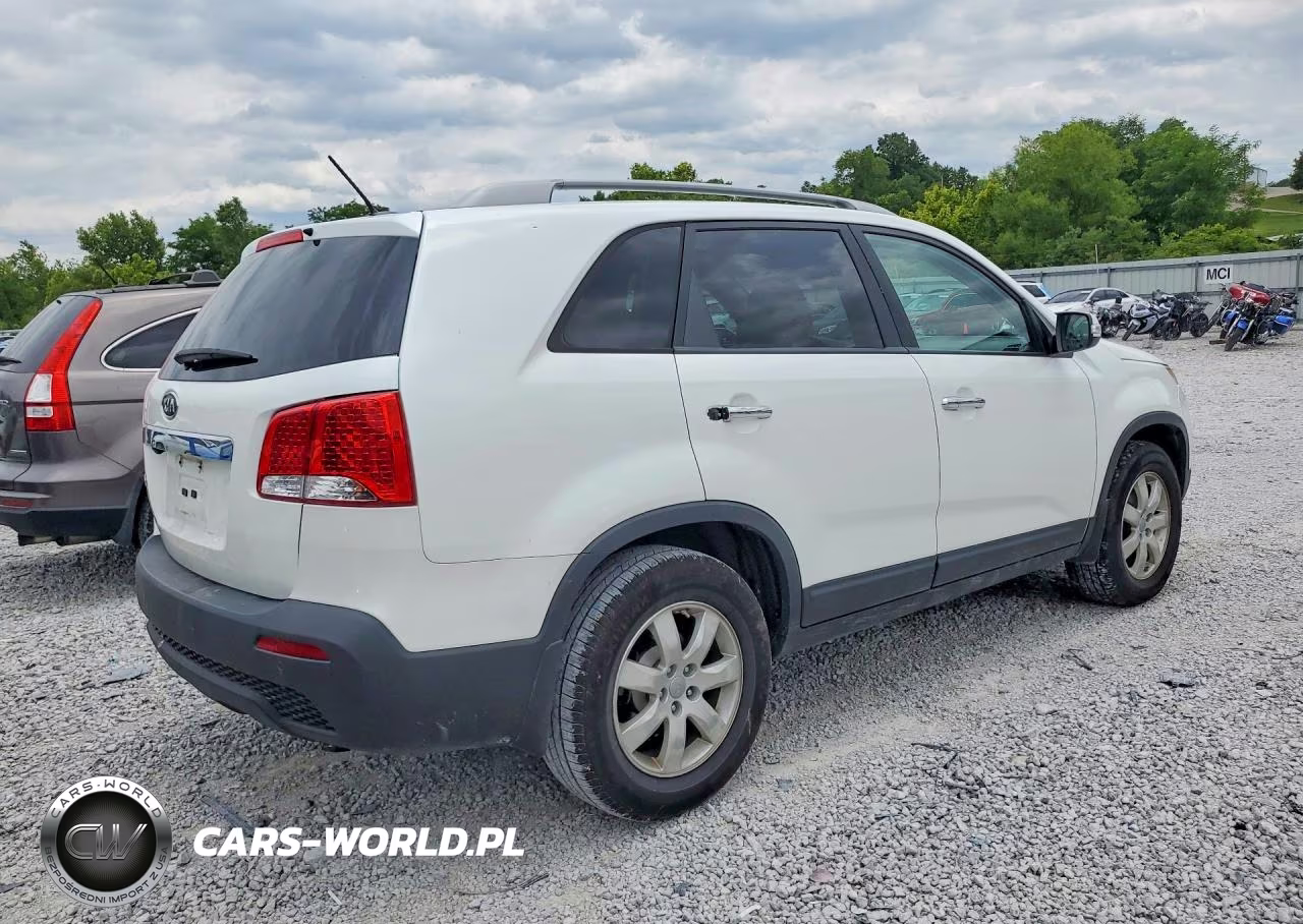 2012 Kia Sorento Lx VIN:5XYKT4A65CG242498 - 3