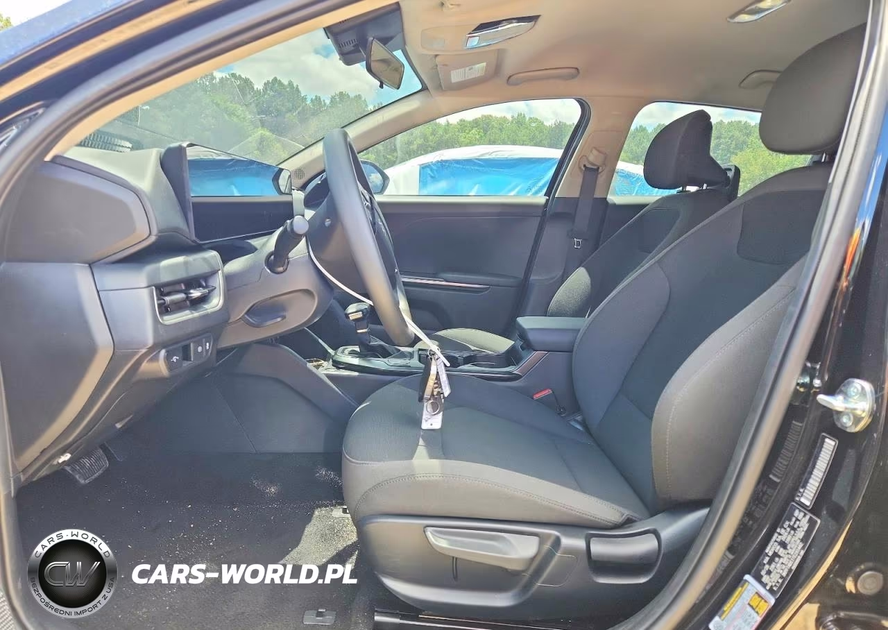 2026 Kia K4 Lxs VIN:3KPFT4DE1TE291442 - 7