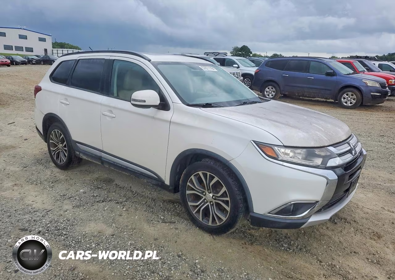 2016 Mitsubishi Outlander VIN:JA4AD3A35GZ007223 - 4