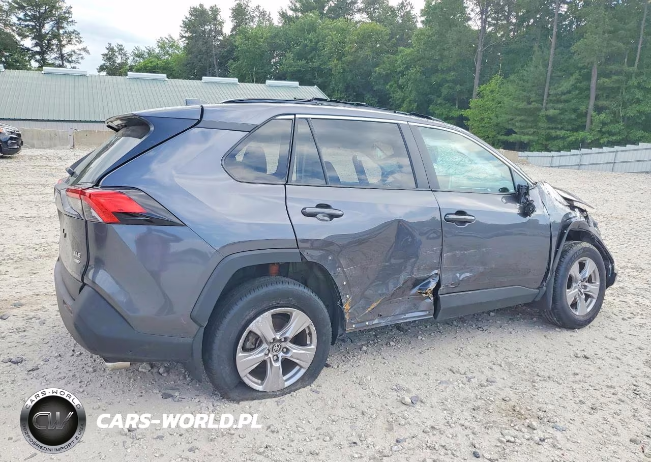 2025 Toyota Rav4 Xle VIN:2T3P1RFV5SC504840 - 3