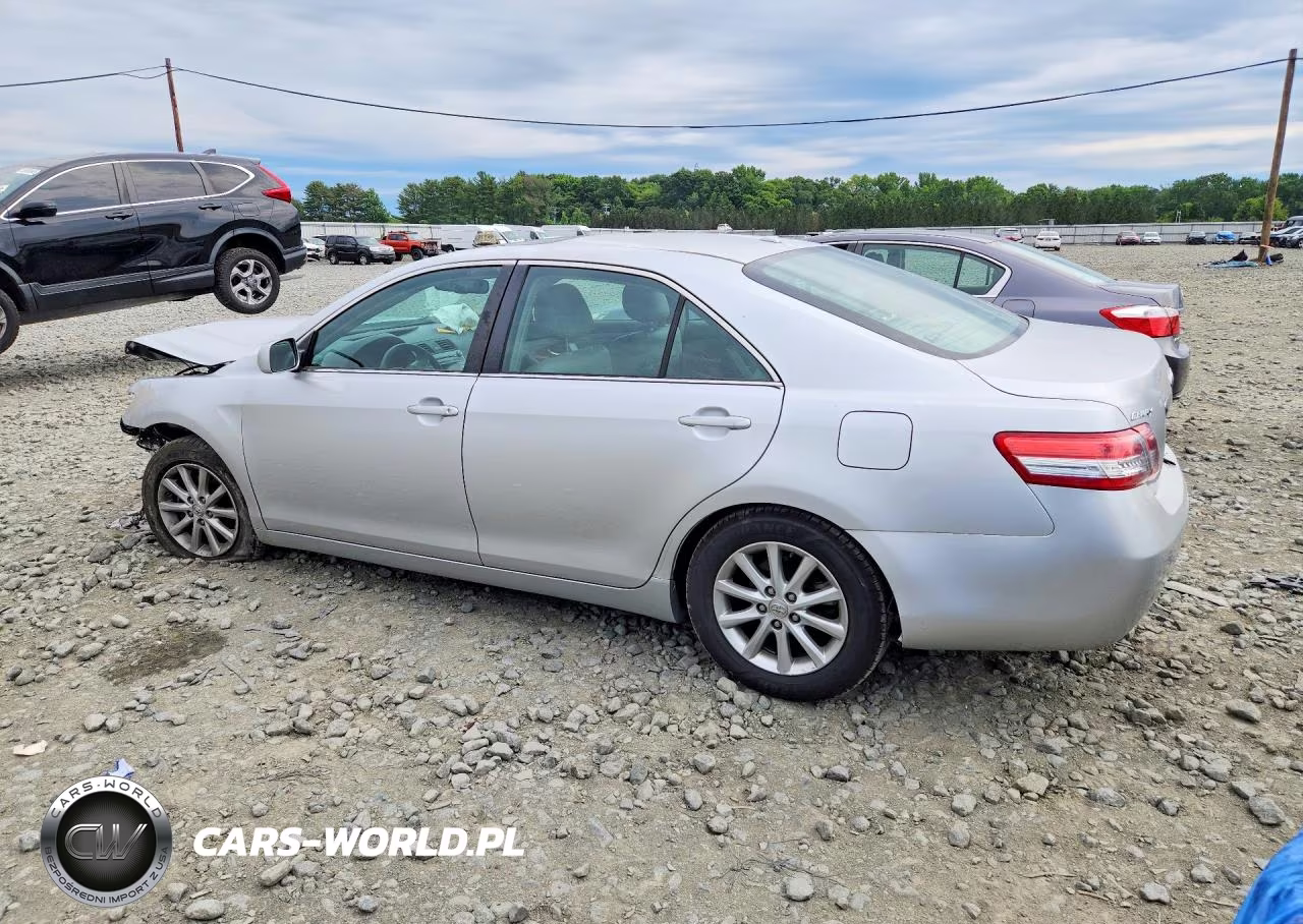 2011 Toyota Camry Xle VIN:4T1BF3EKXBU212852 - 2