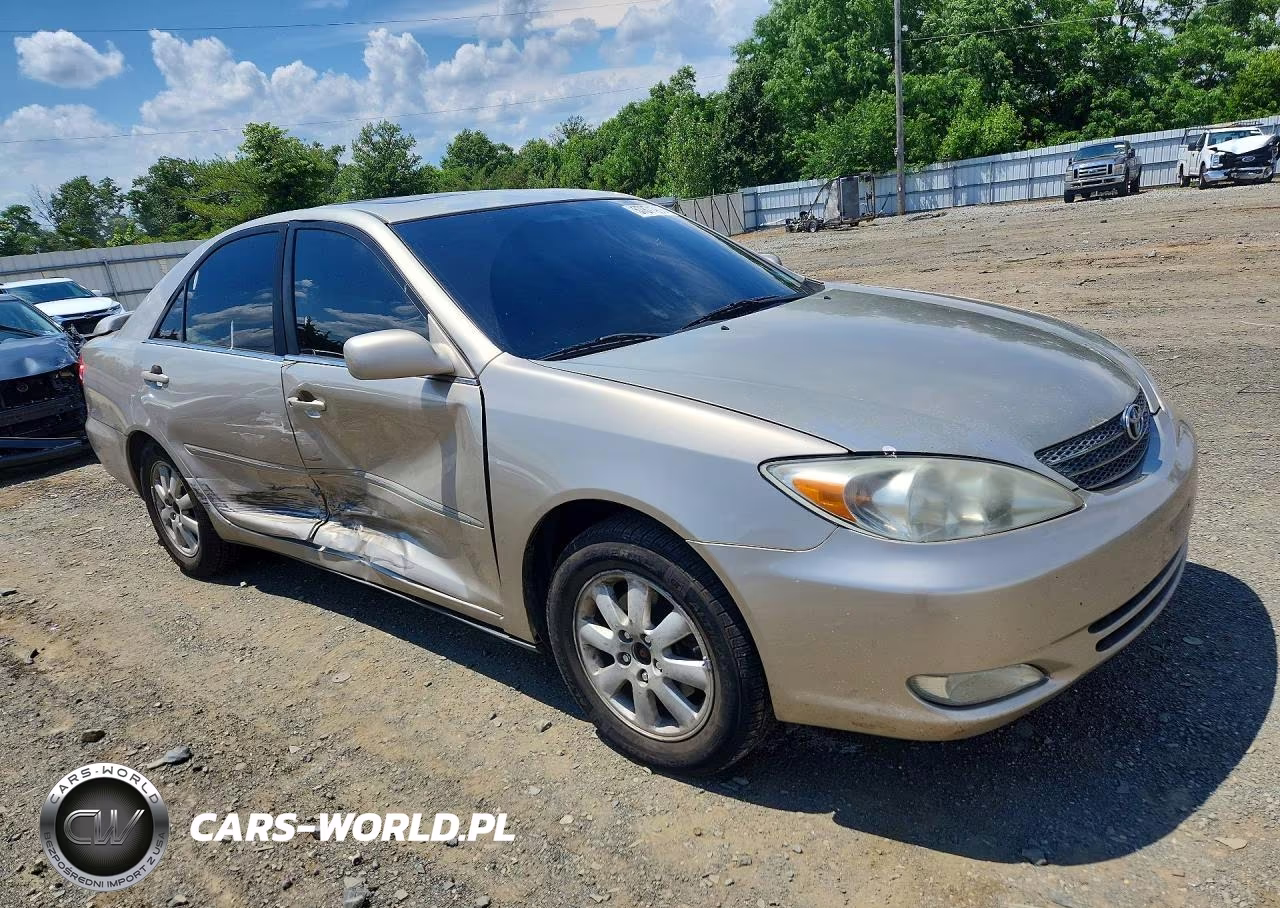 2003 Toyota Camry Xle V6 VIN:4T1BF30K53U549051 - 4