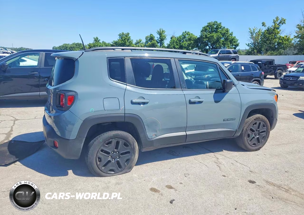 2018 Jeep Renegade Sport VIN:ZACCJBAB2JPH93237 - 3
