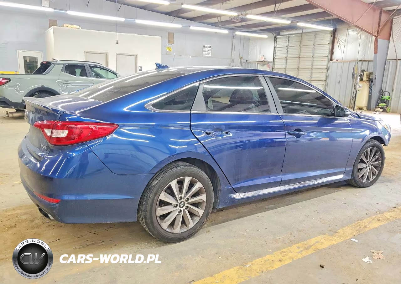 2017 Hyundai Sonata Sport VIN:5NPE34AF2HH556039 - 3