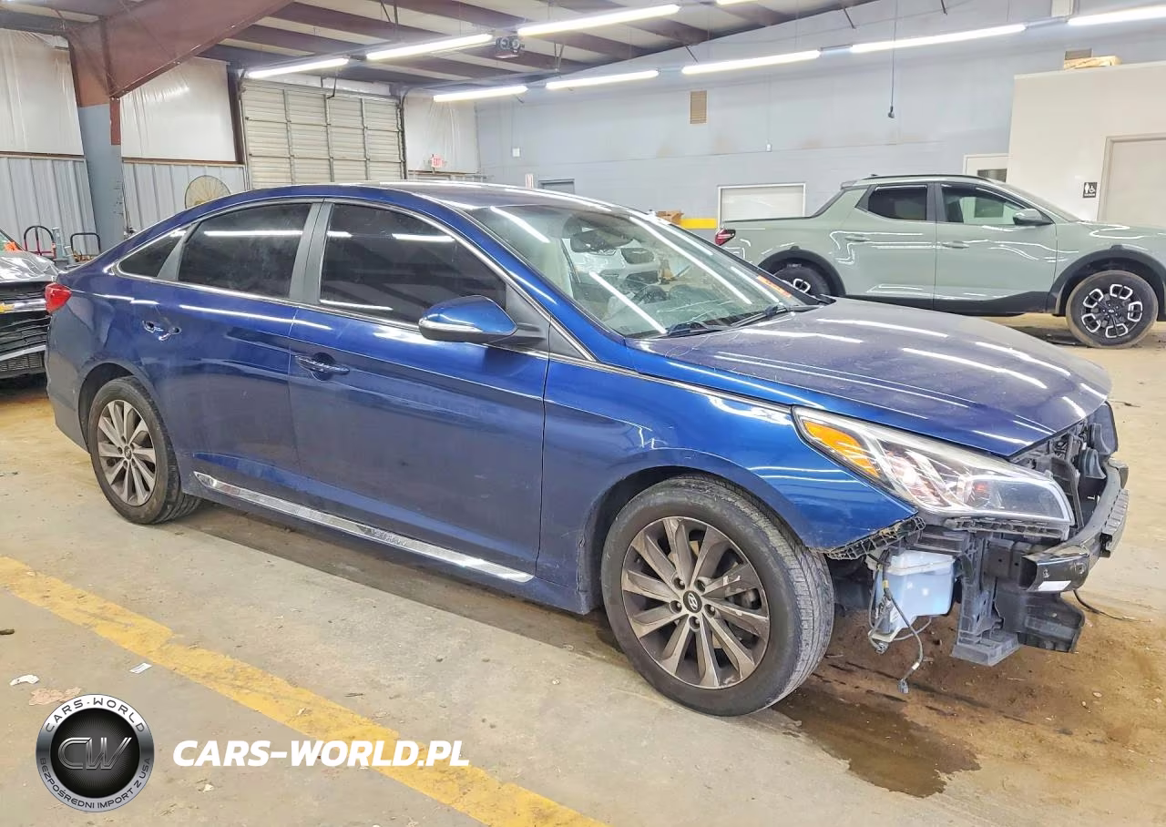 2017 Hyundai Sonata Sport VIN:5NPE34AF2HH556039 - 4