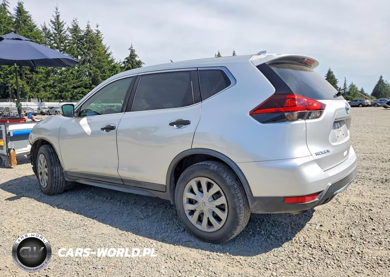 2018 Nissan Rogue S VIN:KNMAT2MT3JP556131 - 2