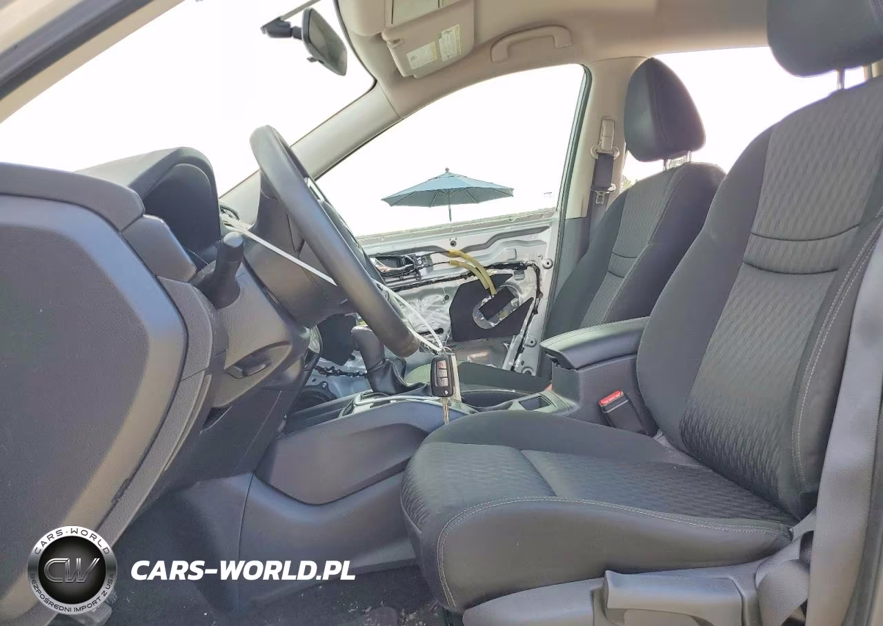 2018 Nissan Rogue S VIN:KNMAT2MT3JP556131 - 7