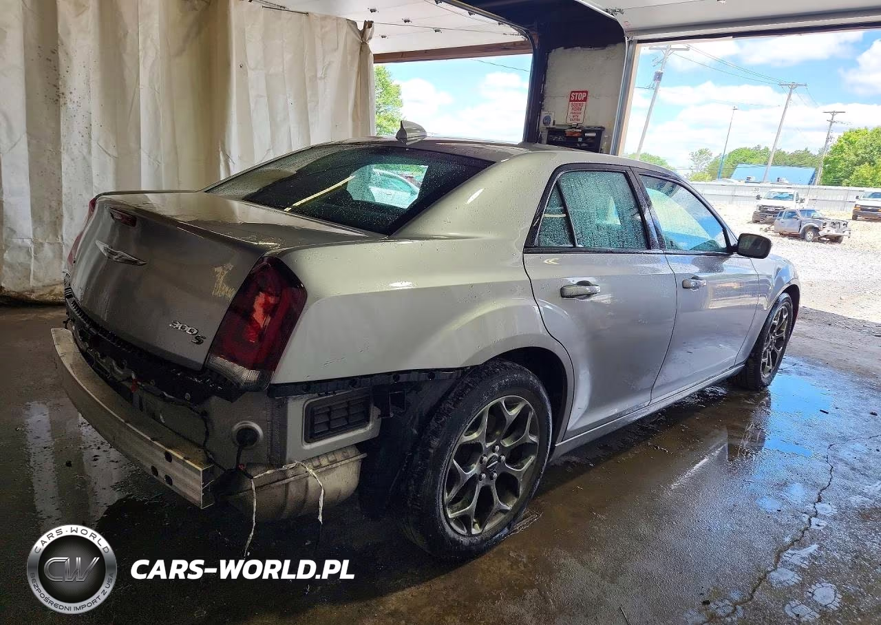 2016 Chrysler 300 S VIN:2C3CCAGG4GH182860 - 3
