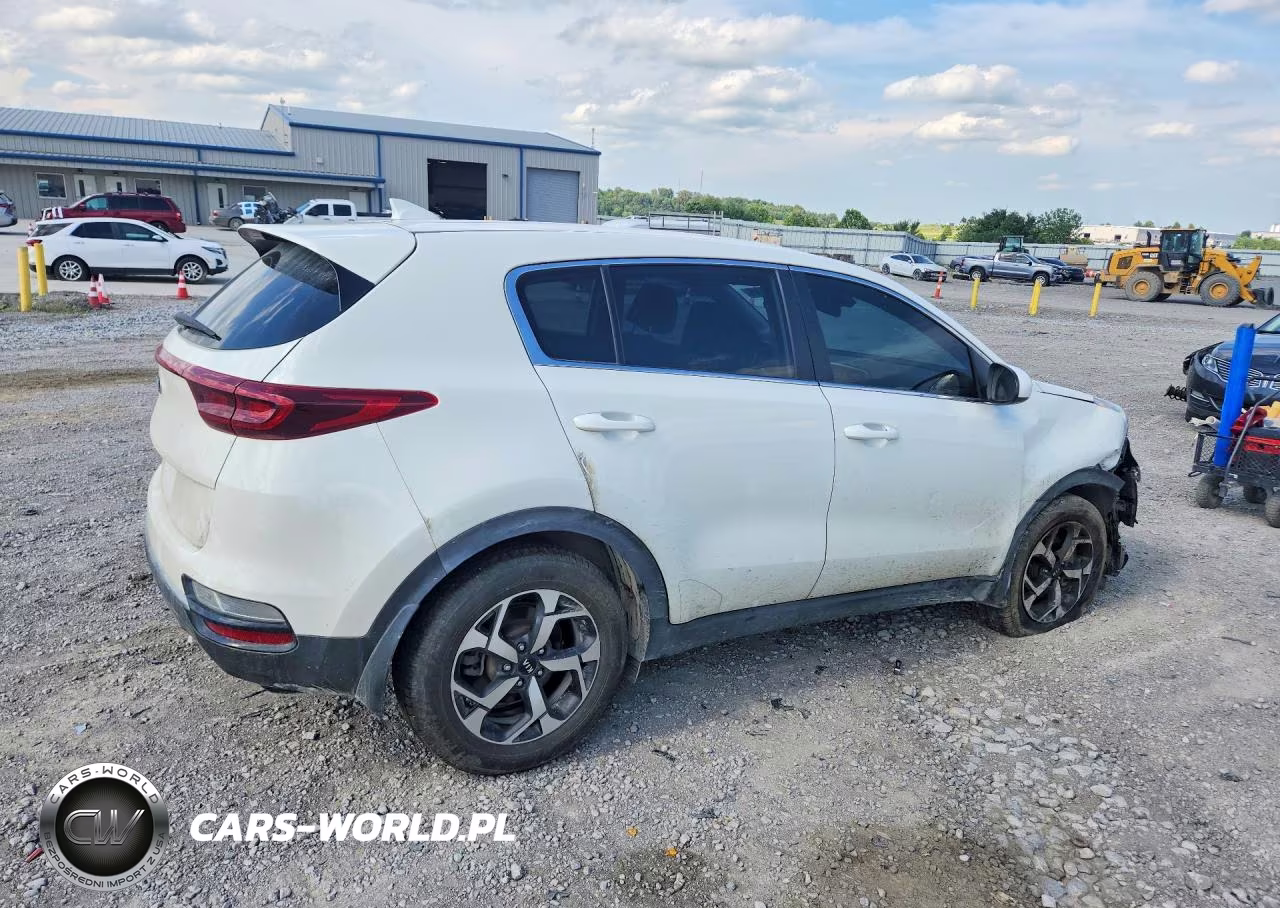 2021 Kia Sportage Lx VIN:KNDPM3AC5M7867744 - 3