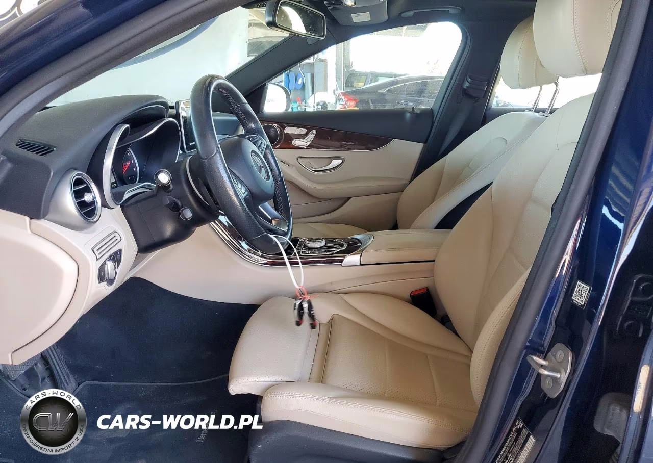 2018 Mercedes-Benz C 300 VIN:55SWF4JB5JU242350 - 7